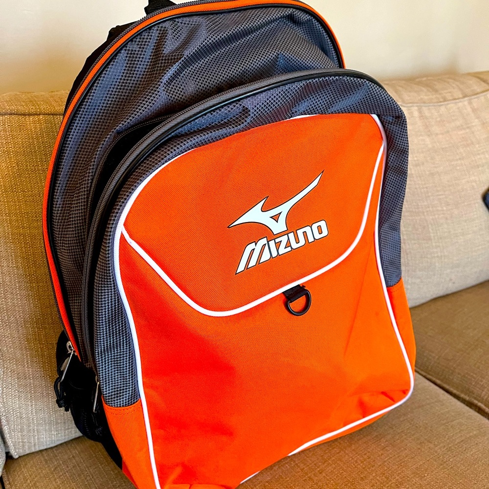 New without tags orange/black Mizuno backpack